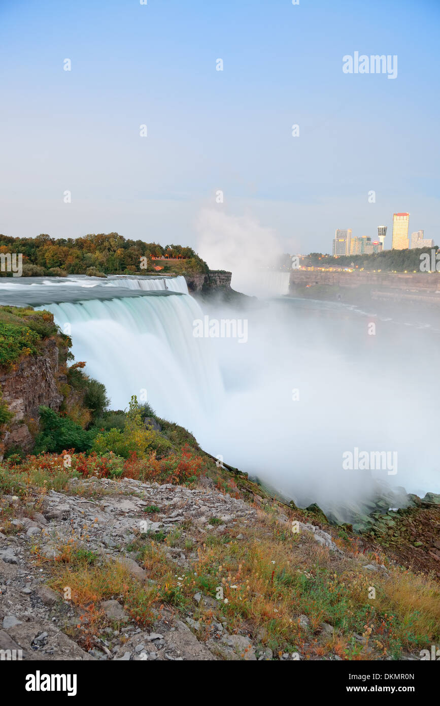 Niagarafälle-Sonnenaufgang in der Morgen-Nahaufnahme Stockfoto