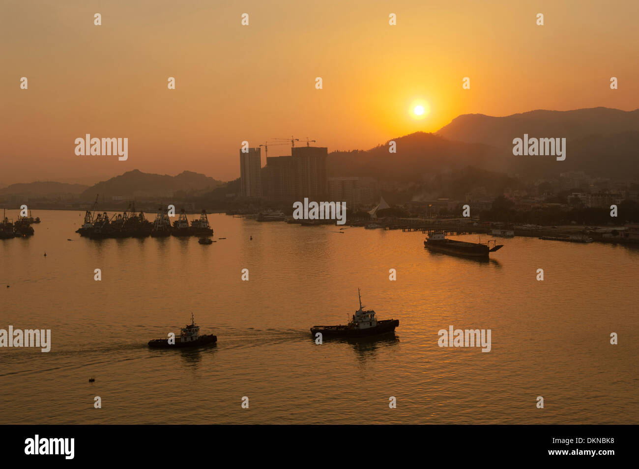 Sonnenuntergang am inneren Hafen von Macau, eine spezielle administrative Region (SAR) von China. Stockfoto