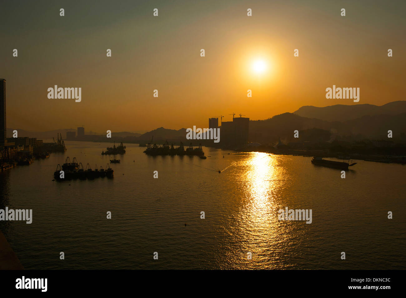 Sonnenuntergang am inneren Hafen von Macau, eine spezielle administrative Region (SAR) von China. Stockfoto