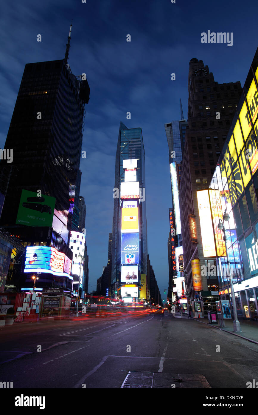 Wolkenkratzer im Time Square in New York City, USA Stockfoto