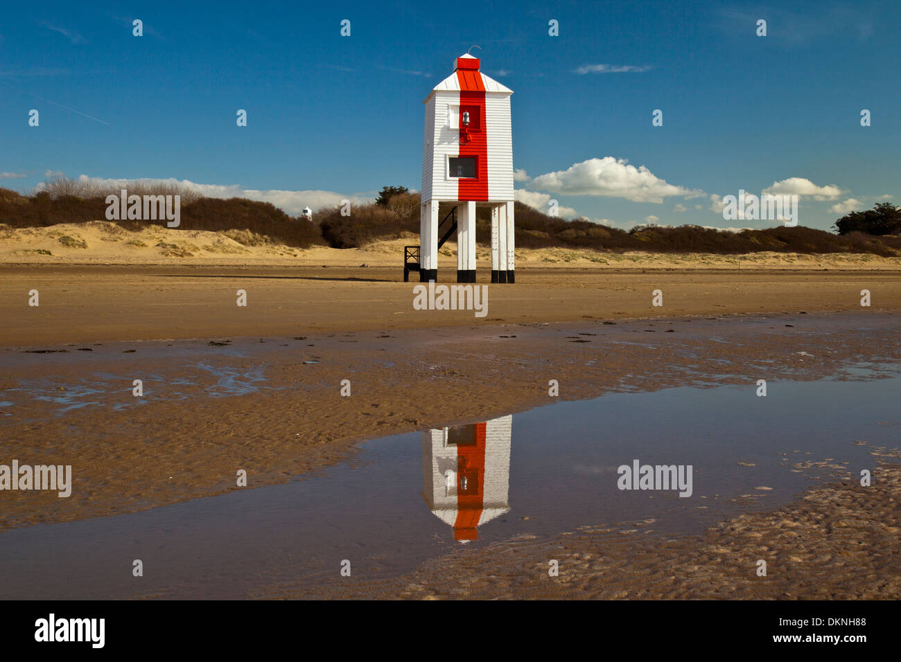 Das hölzerne Burnham auf Meer Low Leuchtturm am Strand, Somerset, England, UK Stockfoto