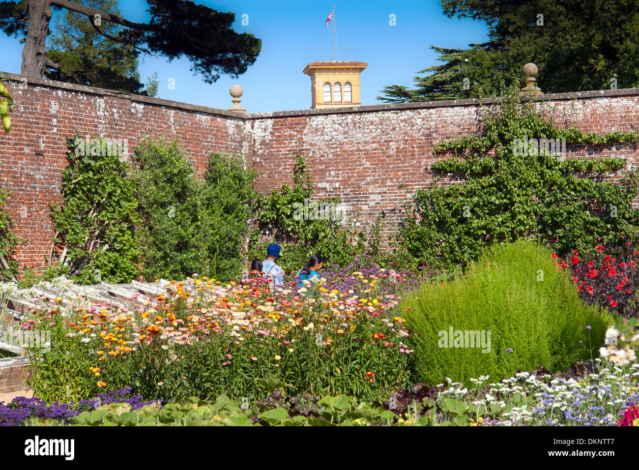 Die ummauerten Gärten Osborne House, East Cowes, Isle Of Wight. Ehemaliger Wohnsitz von Königin Victoria und Prinz Albert. Stockfoto