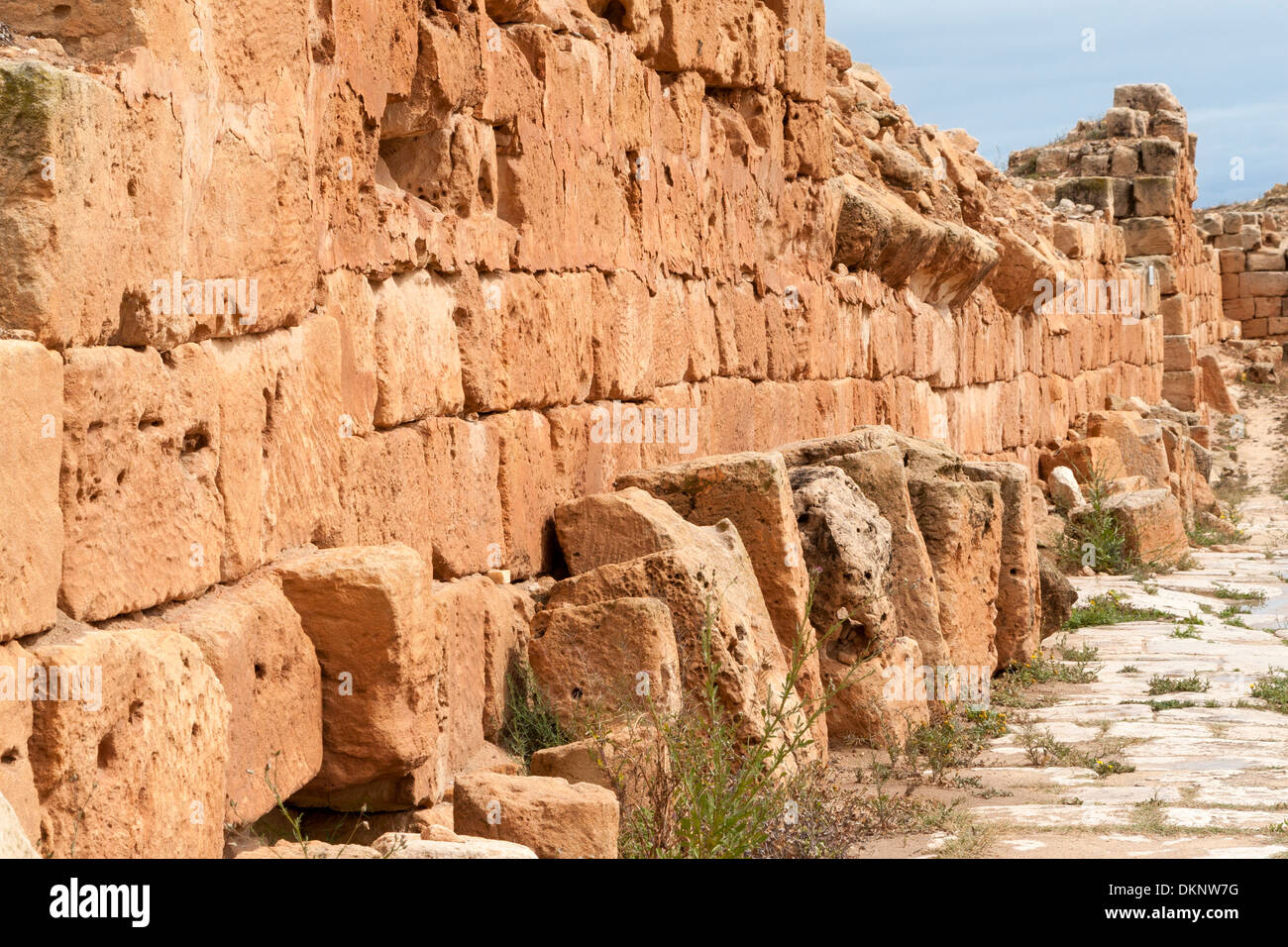 Libyen, Sabratha. Byzantinische Mauer, 6. Jahrhundert n. Chr. gegen Berber Angriff zu verteidigen. Stockfoto
