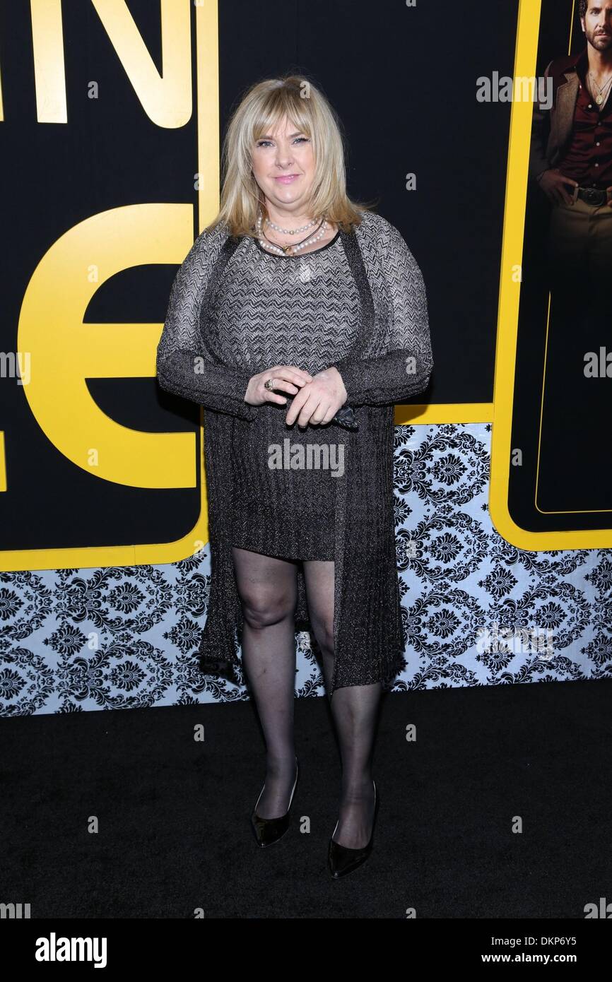 New York, NY, USA. 8. Dezember 2013. Colleen Camp im Ankunftsbereich für AMERICAN HUSTLE Premiere, The Ziegfeld Theatre, New York, NY 8. Dezember 2013. Bildnachweis: Andres Otero/Everett Collection/Alamy Live-Nachrichten Stockfoto