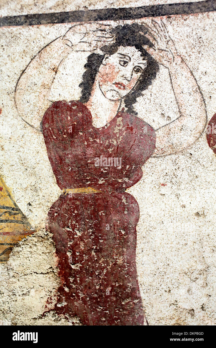 Weibliche Figur, Wandmalerei, Archäologisches Museum, Paestum, Kampanien, Italien Stockfoto