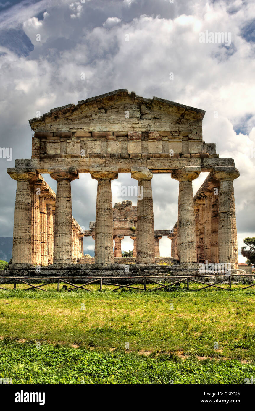 Tempel der Athene (500 v. Chr.), Paestum, Kampanien, Italien Stockfoto