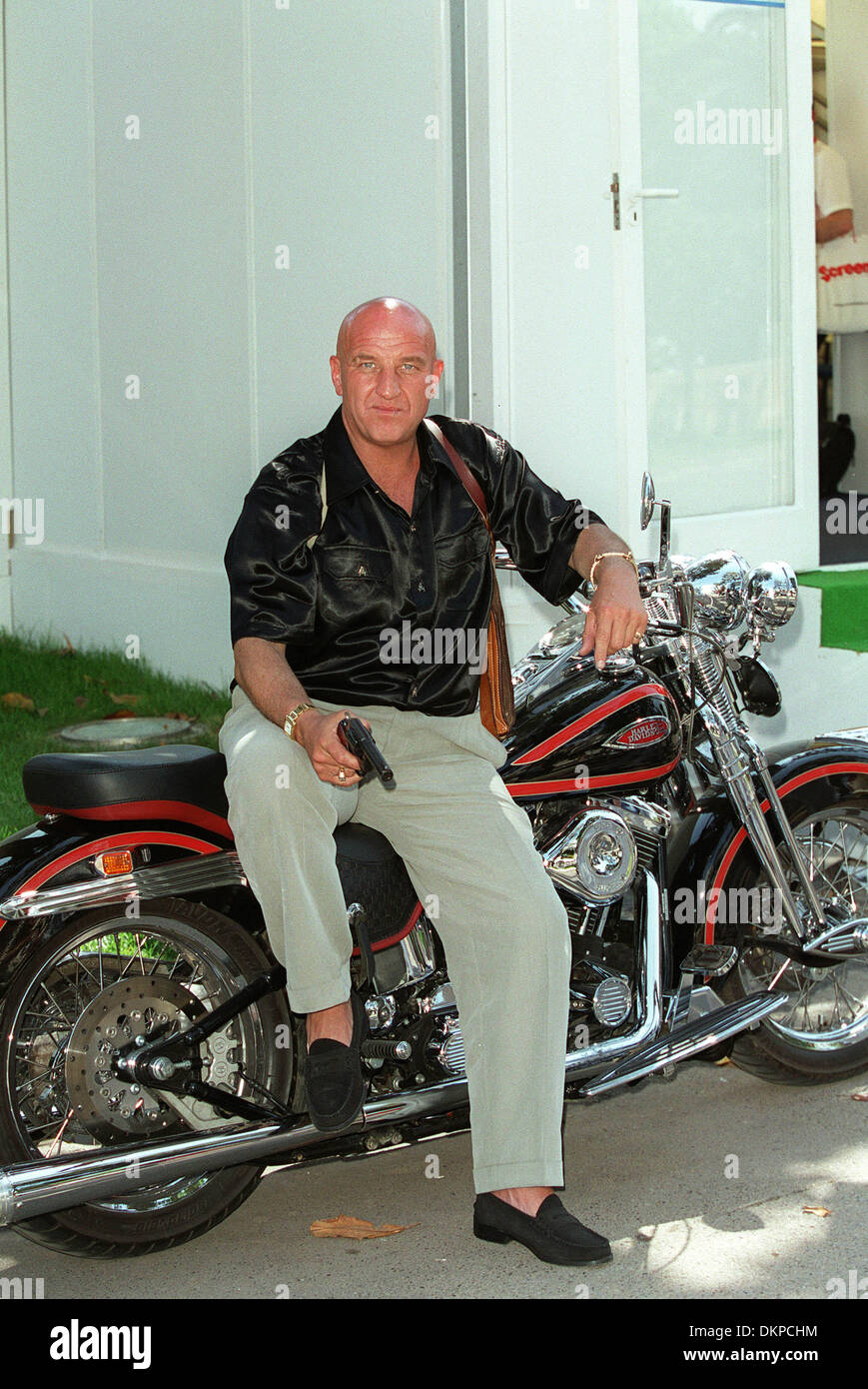 DAVE COURTNEY. SCHAUSPIELER, AUTOR & DIREKTOR. CANNES, FRANKREICH, EUROPE.10/05/2001.BH78F31C. Stockfoto