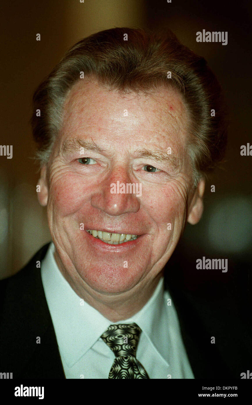 MAX BYGRAVES. SINGER.04/11/1993.B61F23 Stockfoto