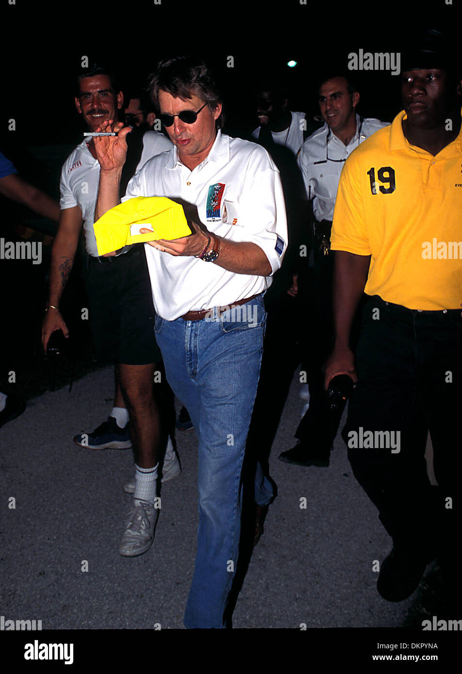 4. November 1994 - L9889RL. FOODSTOCK.11/04/1994. RON LOPEZ / 1994.MICHAEL DOUGLAS. MICHAELDOUGLASRETRO (Kredit-Bild: © Globe Photos/ZUMAPRESS.com) Stockfoto