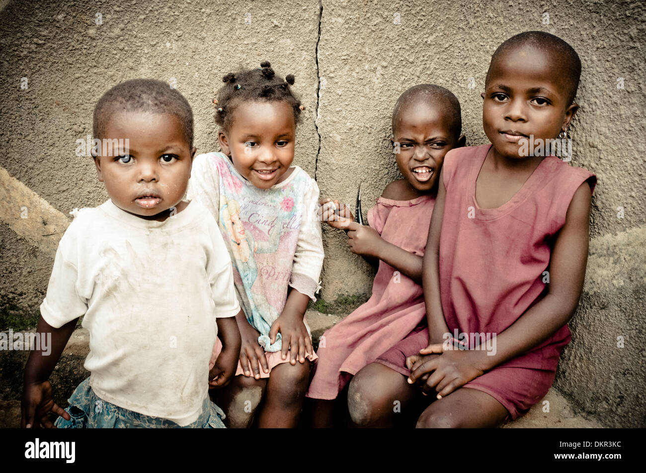 Straßenkindern in Kampala, Uganda, Ostafrika, Afrika Stockfoto