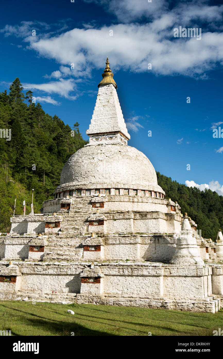 Bhutan, Pele La Pass, Chendebji buddhistische Chorten auf Nepals Bodhnath Stupa gestylt Stockfoto