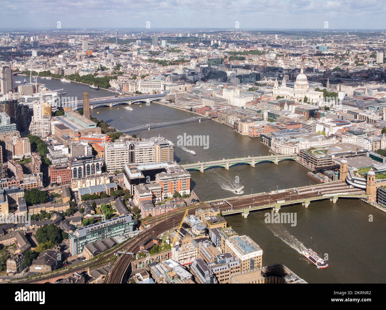 Blick auf Fluß Themse St. Pauls Kathedrale aus der Shard Stockfoto