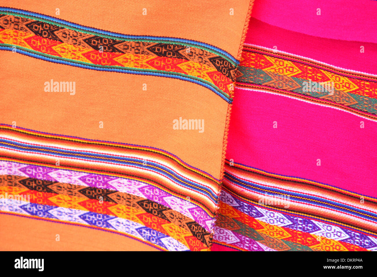 Südamerikanische handgemachte bunten Stoff mit traditionellen Mustern & Design, Lima, Peru. Stockfoto