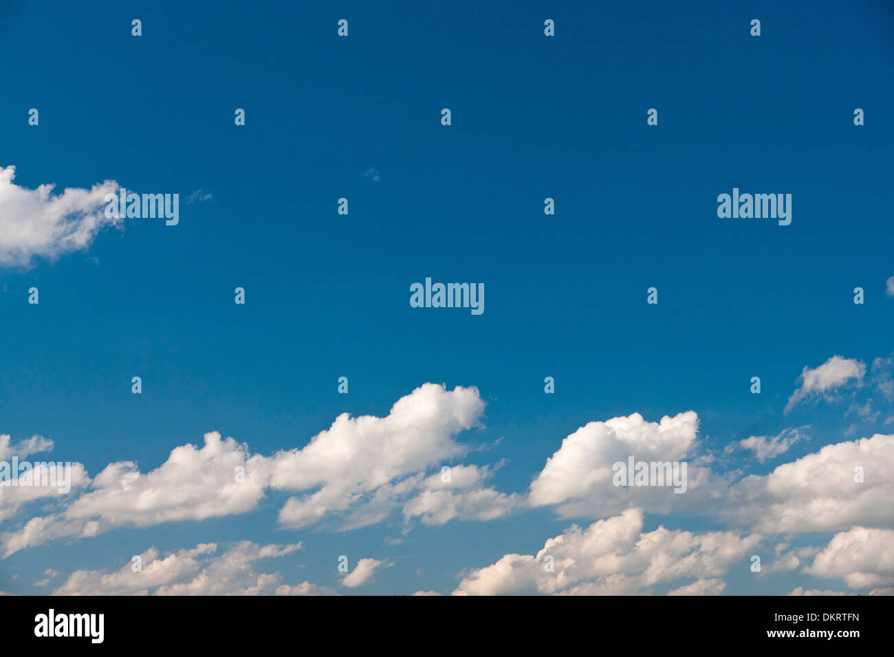 Deutschland, Europa, Himmel, blauer Himmel, Wolken, Schäfchenwolken, Cumulus-Wolken, Cumulus, Bildung, blau, weiß, Wetter, Wolke Stockfoto