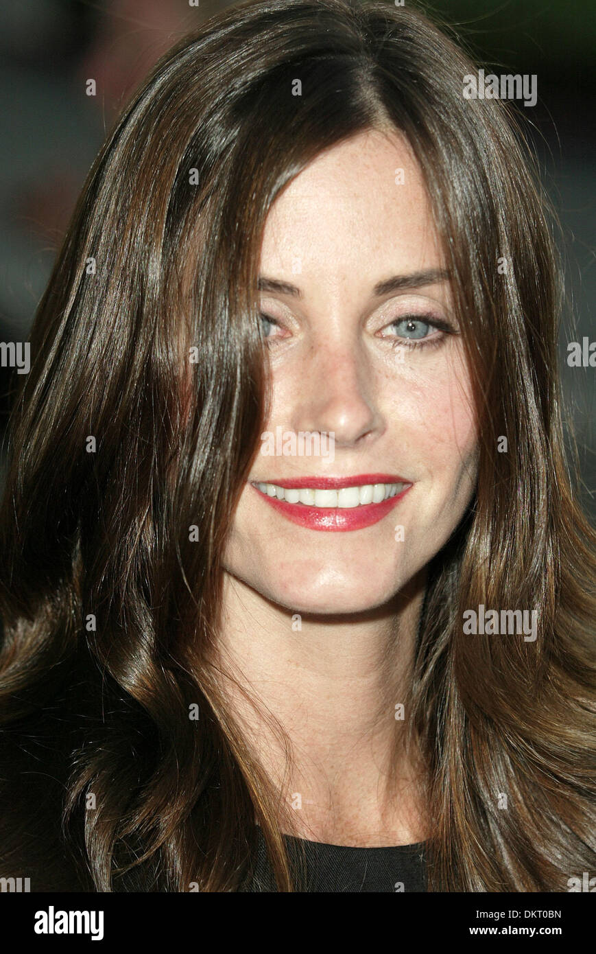 COURTENEY COX-ARQUETTE. SCHAUSPIELERIN. HILLS, LOS ANGELES, USA. PACIFIC DESIGNCENTER, BEVERLY.07/08/2002.LAB7166. Stockfoto