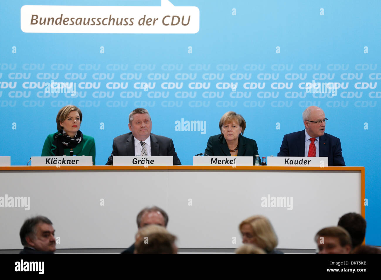 Berlin, Deutschland. 9. Dezember 2013. CDU kommt zusammen in Berlin, der Koalitionsvertrag zwischen CSU/CDU und SPD zu diskutieren. / Foto: CDU sagen ja zu der Koalition Vertrag. Stockfoto