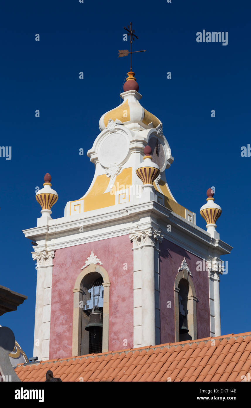 Pousada de Faro befindet sich in der Stadt Estoi, nur 10 km von Faro entfernt, auf dem Gelände einen schönen Estoi-Palast aus dem 19. Jahrhundert. Stockfoto