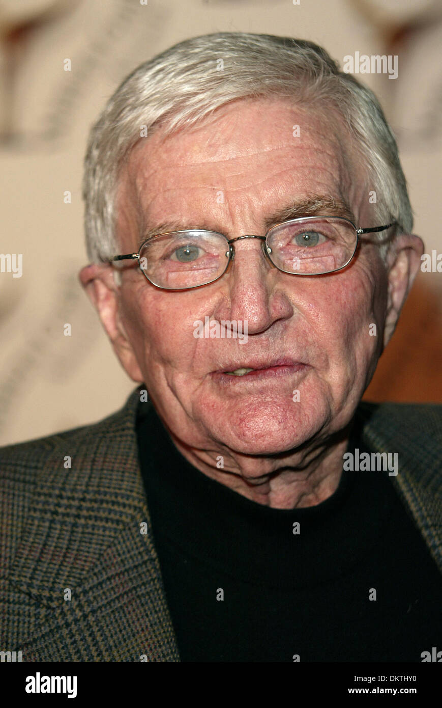 BLAKE EDWARDS. REGISSEUR. A.BEVERLY HILLS, LOS ANGELES, US.02/03/2002.LA119 Stockfoto