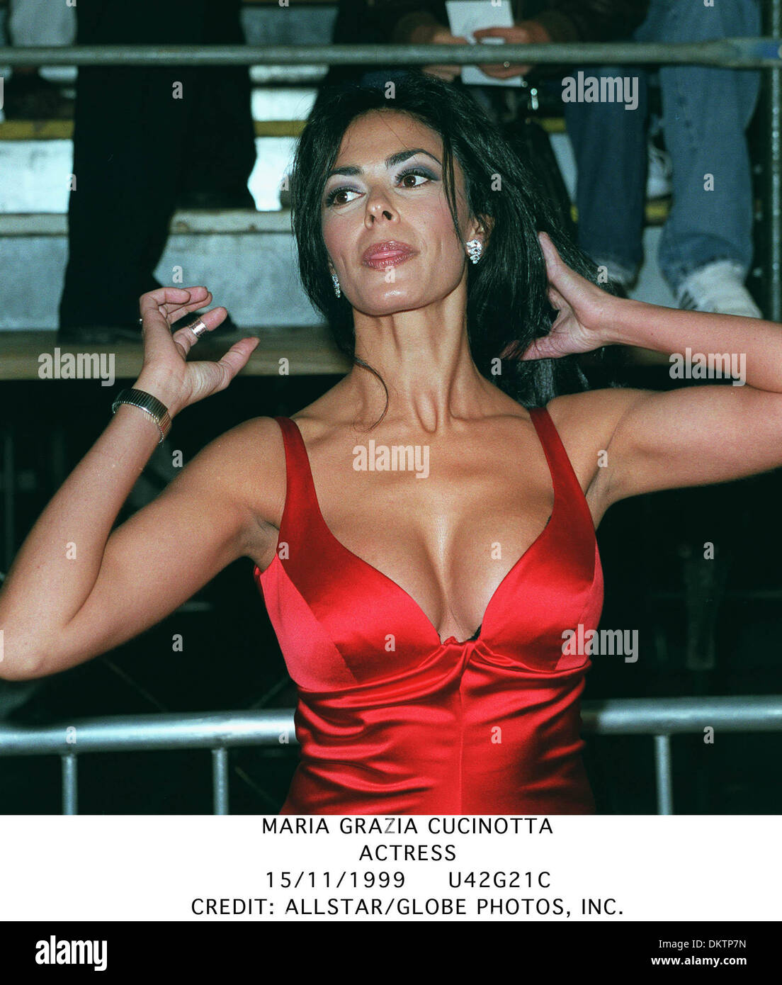 Lara Croft bilan porno video