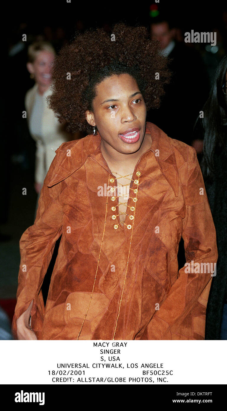 18. Februar 2001 - UNIVERSAL CITYWALK LOS ANGELE - MACY GRAY. SÄNGERIN. S, USA. UNIVERSAL CITYWALK, LOS ANGELE.18/02/2001.BF50C25C. CREDIT: (Kredit-Bild: © Globe Photos/ZUMAPRESS.com) Stockfoto