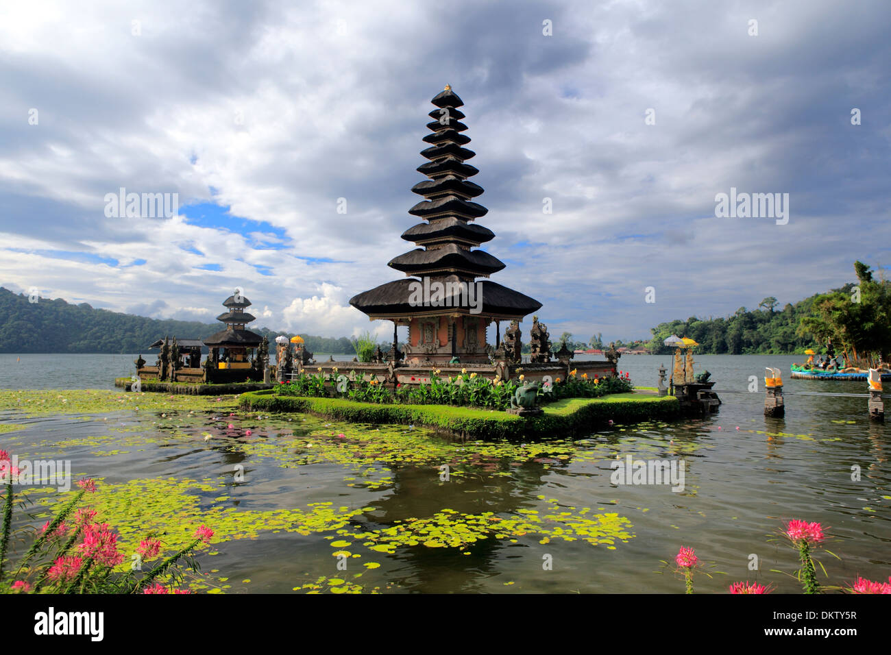 Pura Ulun Danu Bratan Tempel, Candikuning, Lake Bratan, Bali, Indonesien Stockfoto