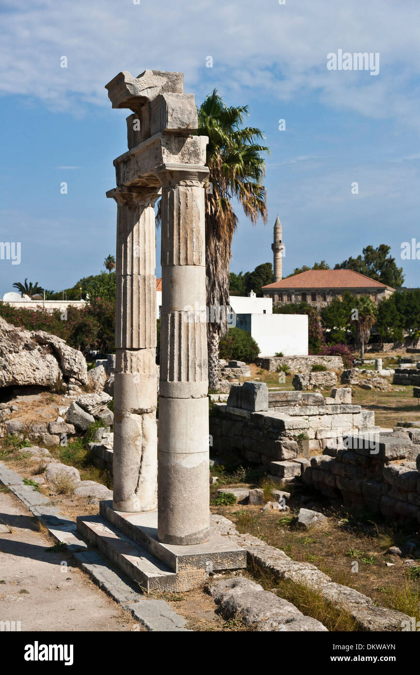 Kos-Agora Archäologie Ausgrabung Ausgrabungsstätte Griechenland Europa Hafen Portrait Format vertikale Insel Cannelures Wand Wände Meer Stockfoto