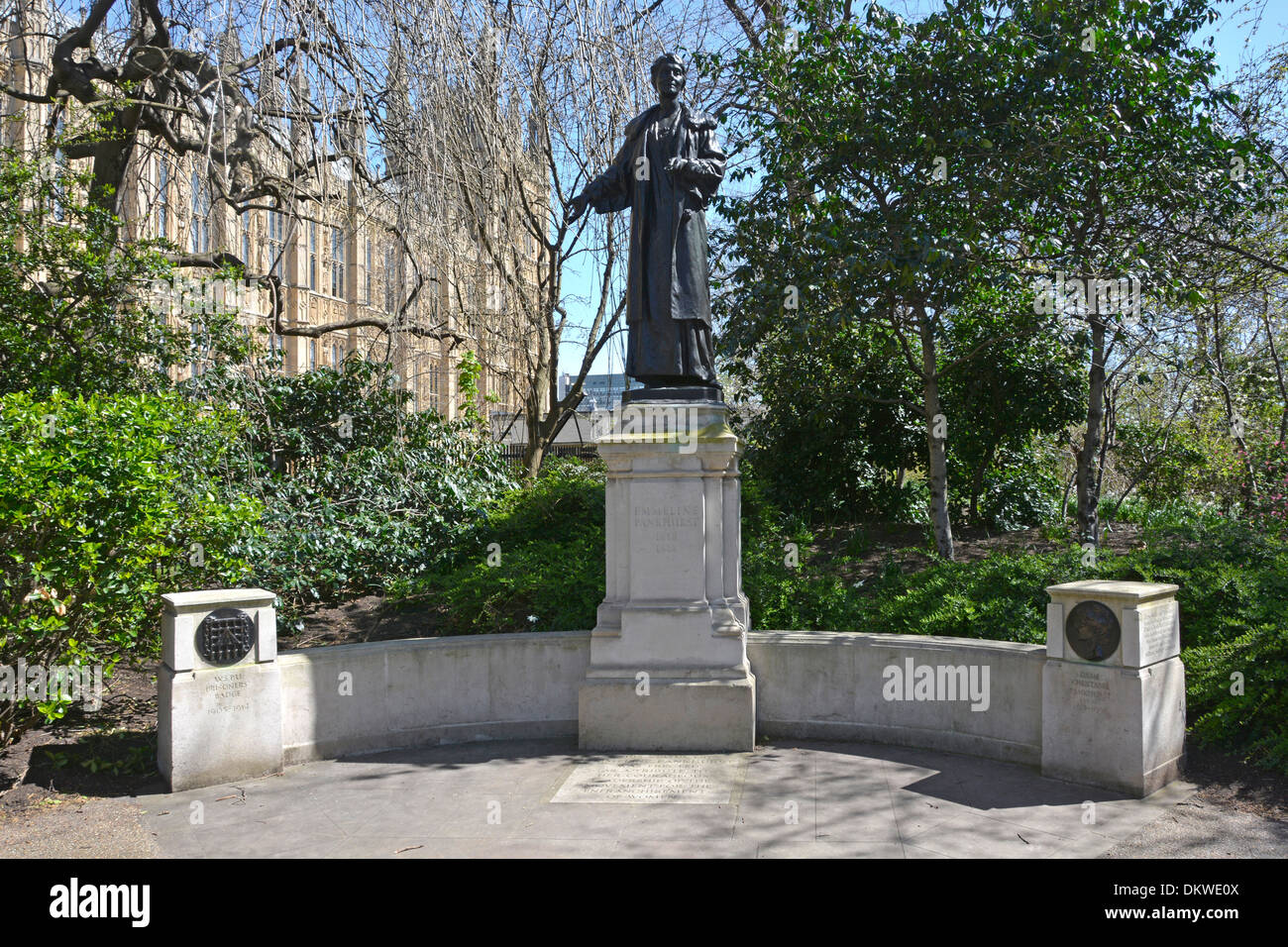 Emmeline Pankhurst Anführer der britischen Frauenbewegung Statue in Victoria Tower Gardens Westminster London England Großbritannien Stockfoto