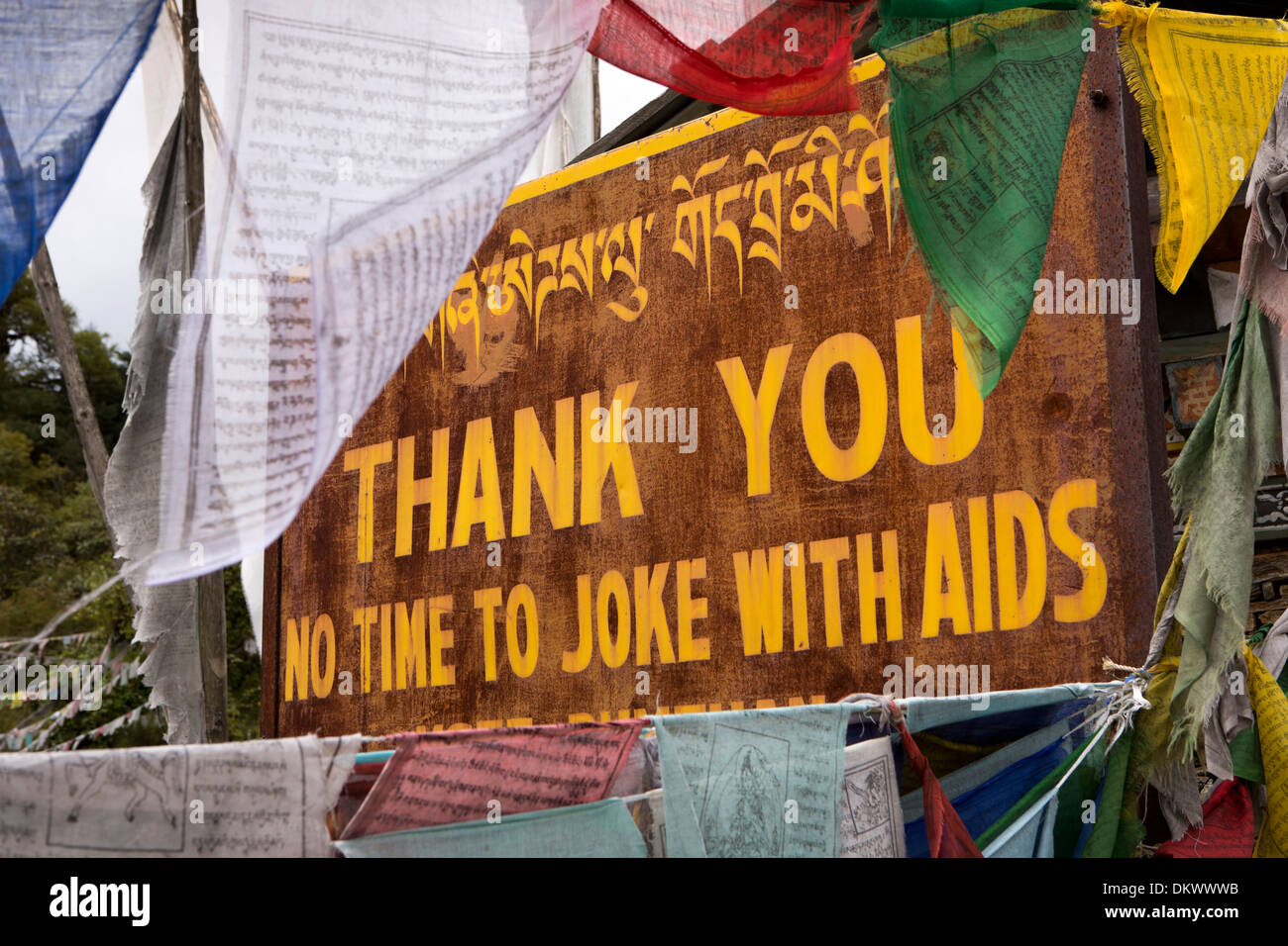 Bhutan, Yotang La Pass, keine Zeit mit Aids Awareness Zeichen zu scherzen Stockfoto