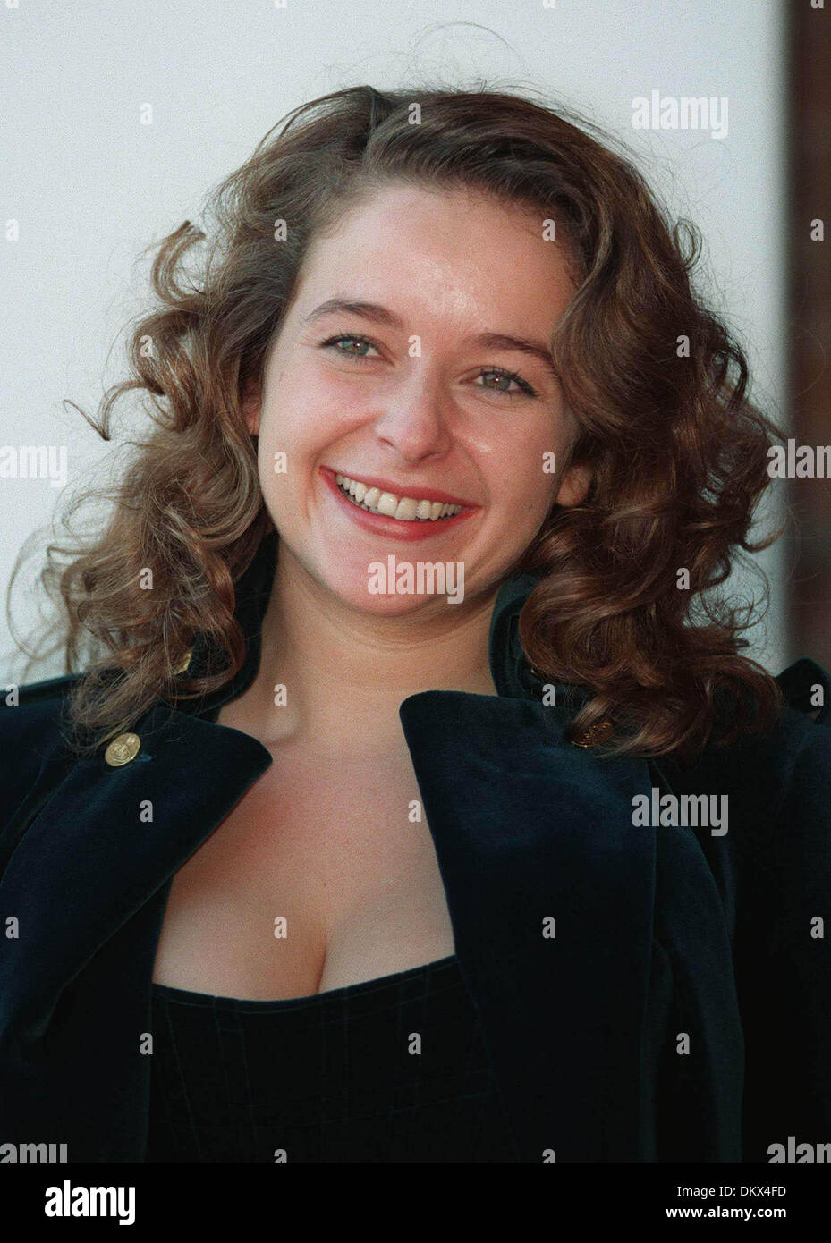 Julia sawalha -Fotos und -Bildmaterial in hoher Auflösung – Alamy