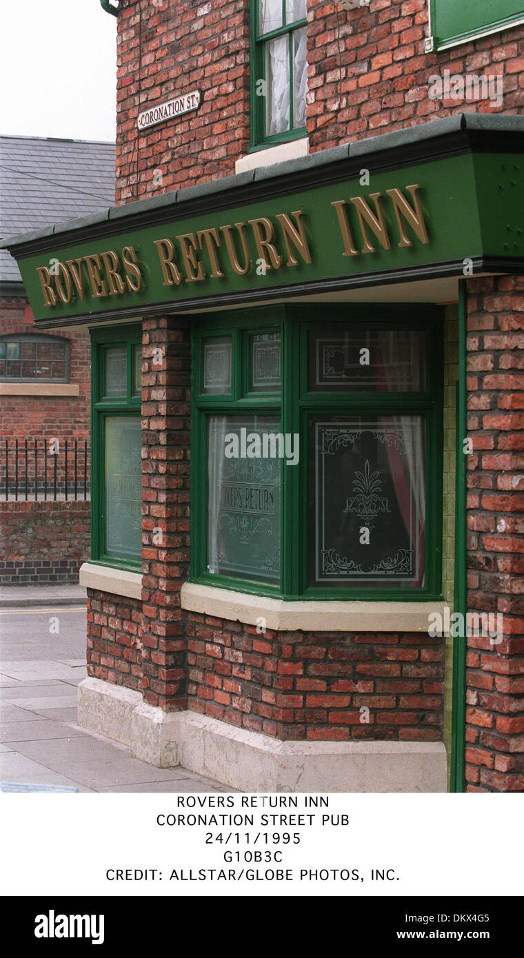 ROVERS RETURN INN. KRÖNUNG-STRAßE PUB.24/11/1995.G10B3C. Stockfoto