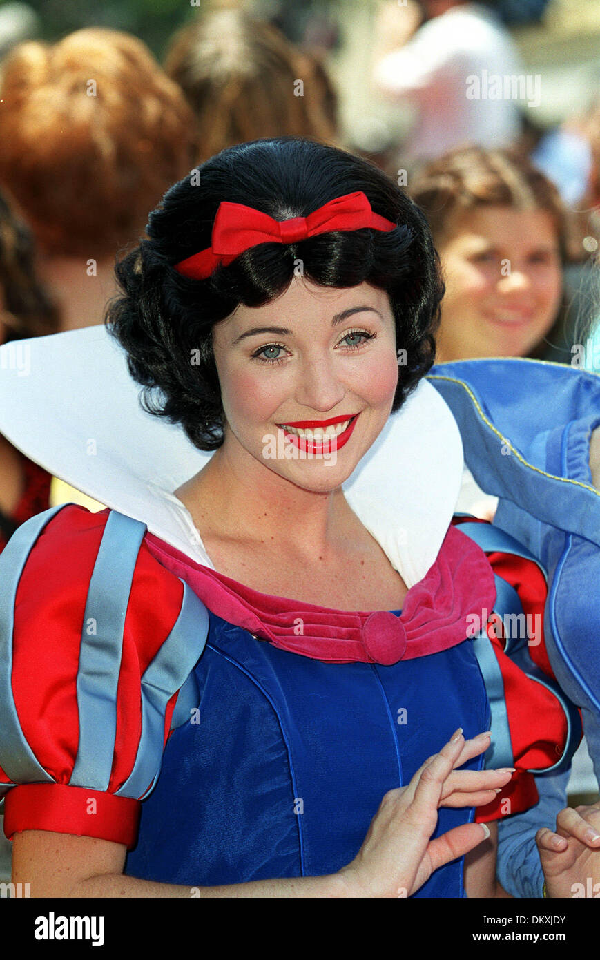 SNOW WHITE. DISNEY PRINCESS. HOLLYWOOD, LOS ANGELES, USA.29/07/2001.BL33C21AC. Stockfoto