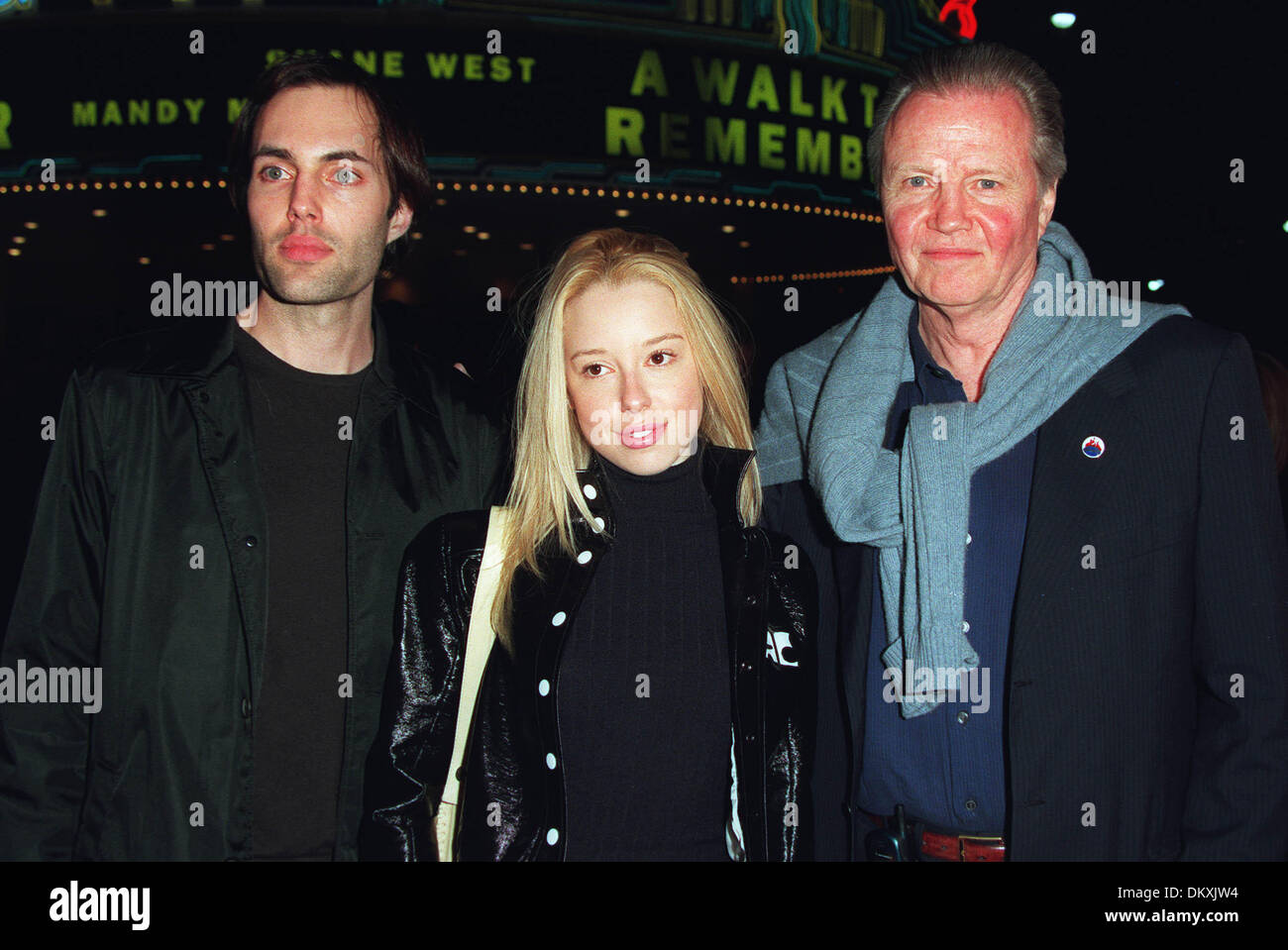 JAMES HAVEN, SHAYE, JON VOIGHT. SCHAUSPIELER & SCHAUSPIELERIN. WESTWOOD, LOS ANGELES, USA.04/02/2002.BP78A2AC Stockfoto