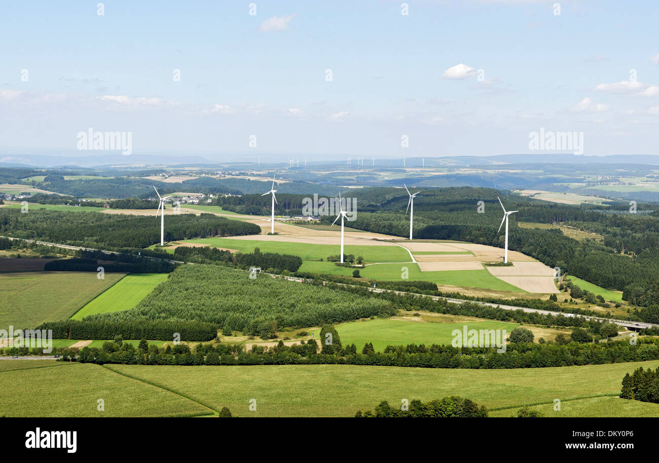 Luftaufnahme, Windkraftanlagen im Hunsrück, Rheinland-Pfalz, Deutschland Stockfoto