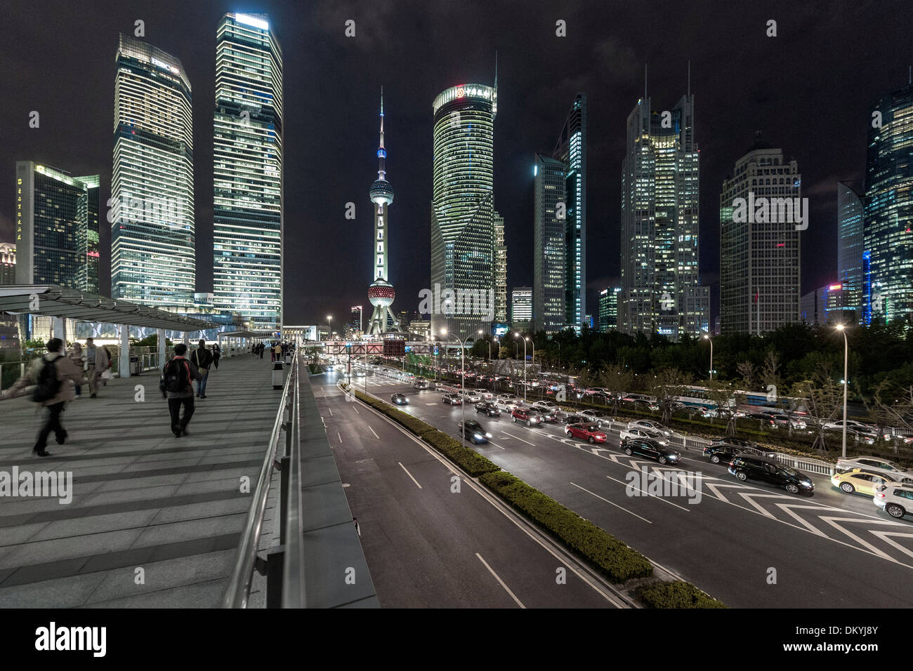 Stadtbild, Nachtszene, Lujiazui, Pudong, Shanghai, China Stockfoto