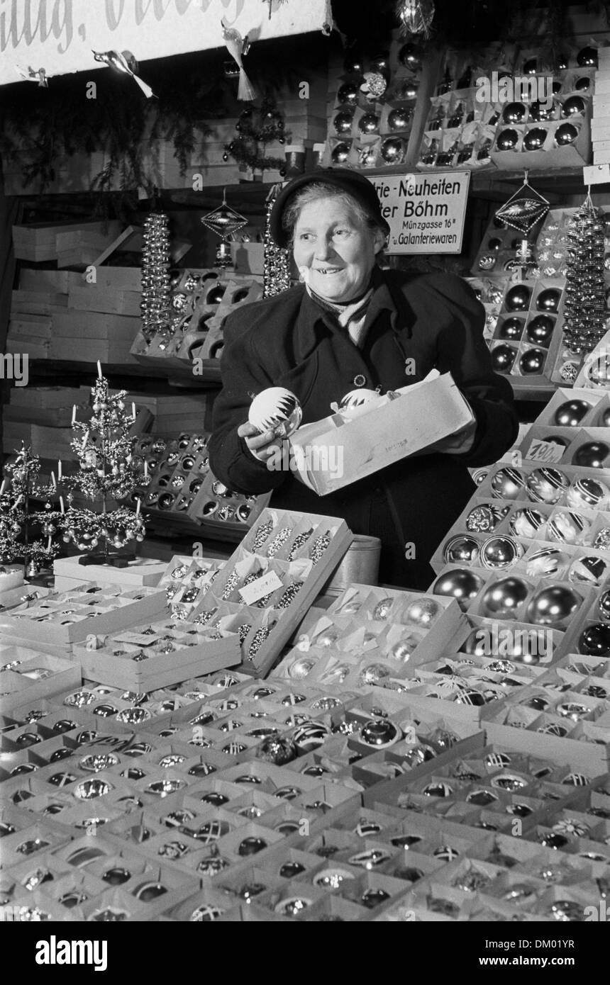 1950er Jahre, in dem die Bräuche datierenKohlenstoffdatierung Aktivität ist es ein Puzzle Antworten