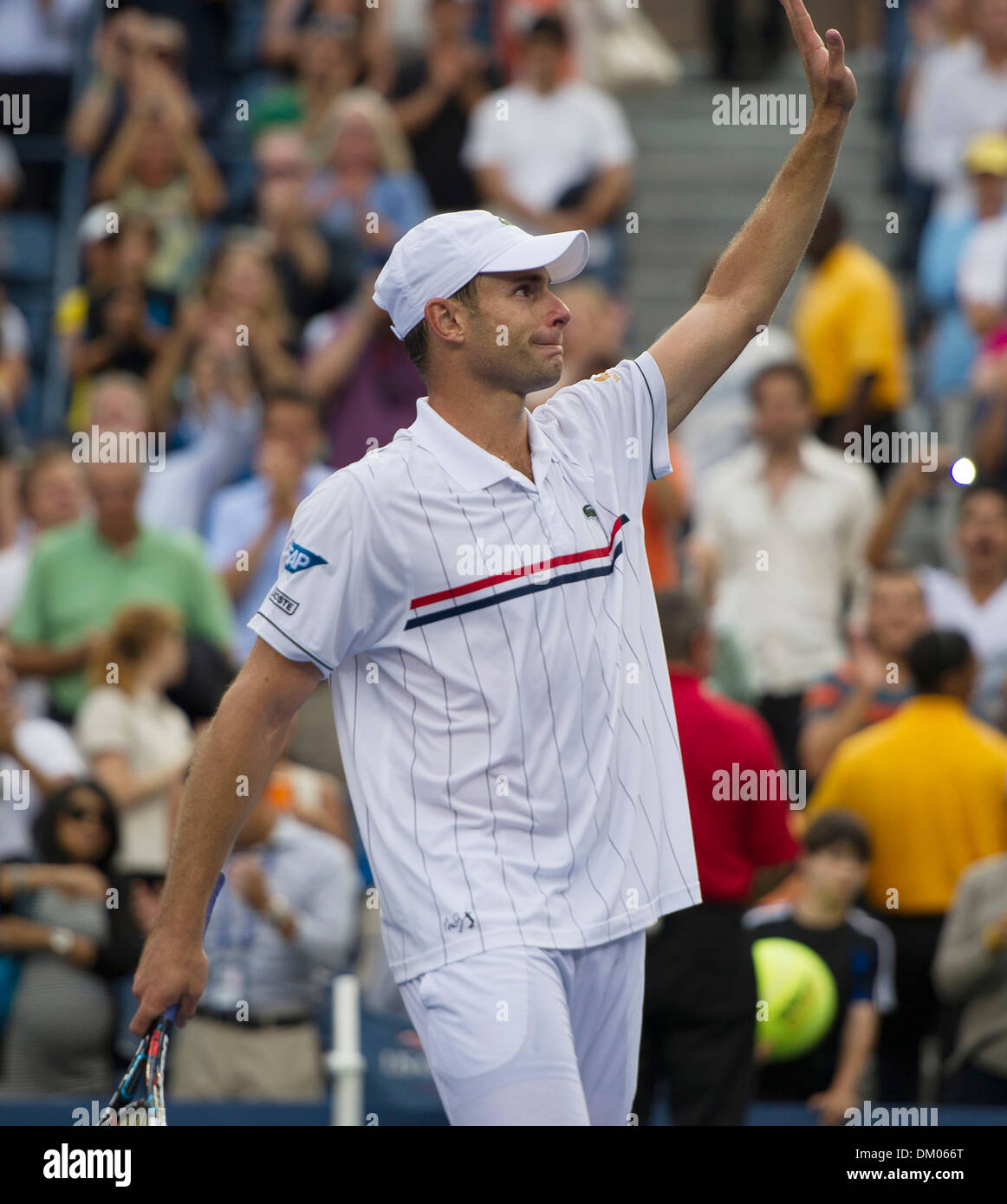 Andy Roddick (USA) verliert an Juan Martin Del Potro Argentinien nach ihrer Männer Singles viertes Vorrundenspiel auf zehn Tag 2012 Stockfoto