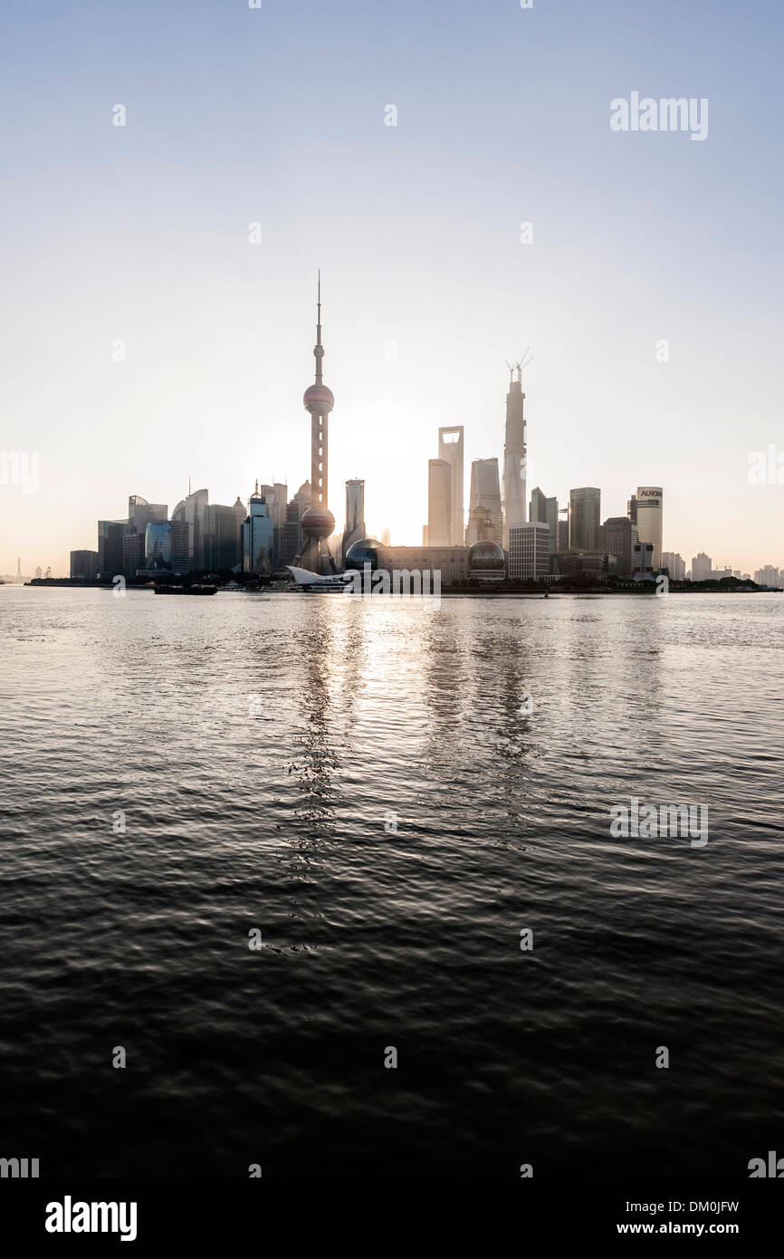 Stadtansicht, Skyline, Sonnenaufgang, Shanghai, China Stockfoto