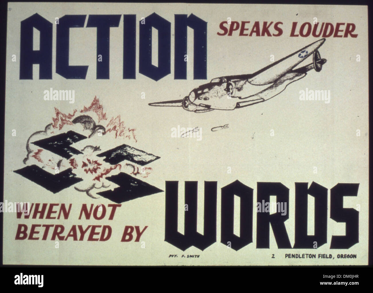 Dieses Propagandaplakat rät Taten statt Worten und betont, dass konkrete Beiträge zu den Kriegsanstrengungen deutlicher als Versprechen sprechen sprechen. Sie ermutigt die Amerikaner, ihrer Pflicht nachzukommen, anstatt nur darüber zu reden. Stockfoto