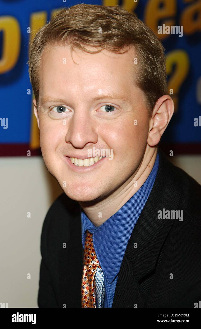 14. Juli 2001 - K41847AR. KEN JENNINGS BEI '' SPIELWARENMESSE '' FÖRDERUNG SPIELEN UND PUPPEN IM JACOB JAVITZ CENTER IN NEW YORK CITY.02 / 21 / 2005. ANDREA RENAULT - 2005. (Kredit-Bild: © Globe Photos/ZUMAPRESS.com) Stockfoto