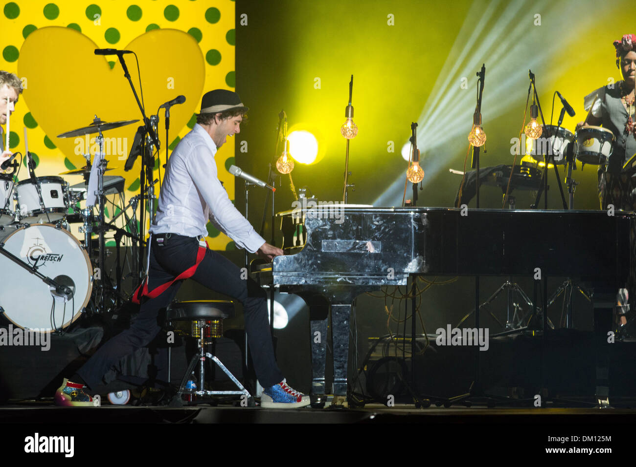 Ruoms: Sänger Mika auf der Bühne anlässlich der Aluna-Musik-Festival am 2013/06/15 Stockfoto