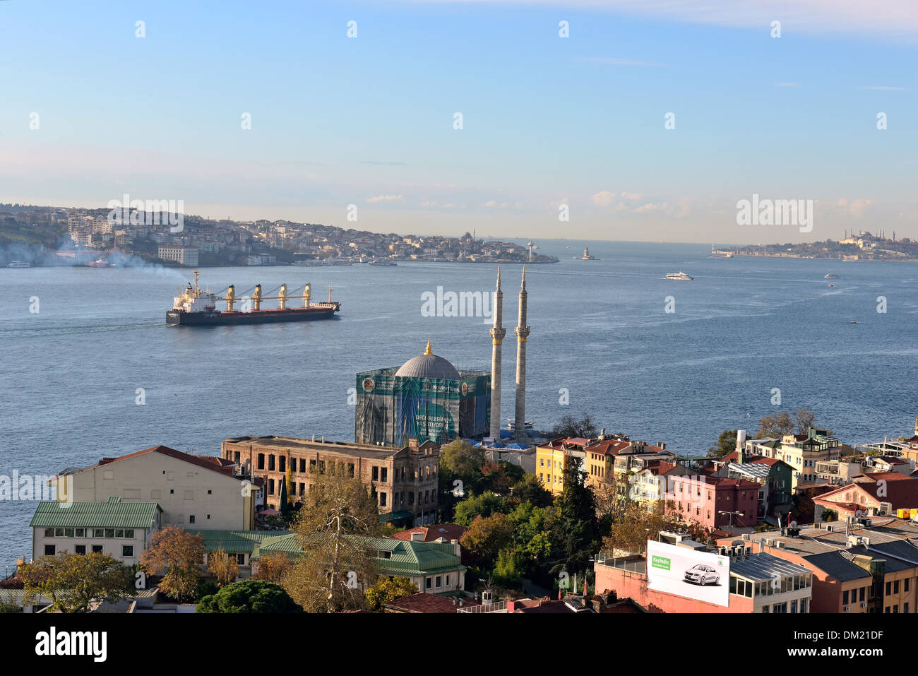 Bosporus-Gesamtansicht im Laufe des Tages, Türkei Stockfoto