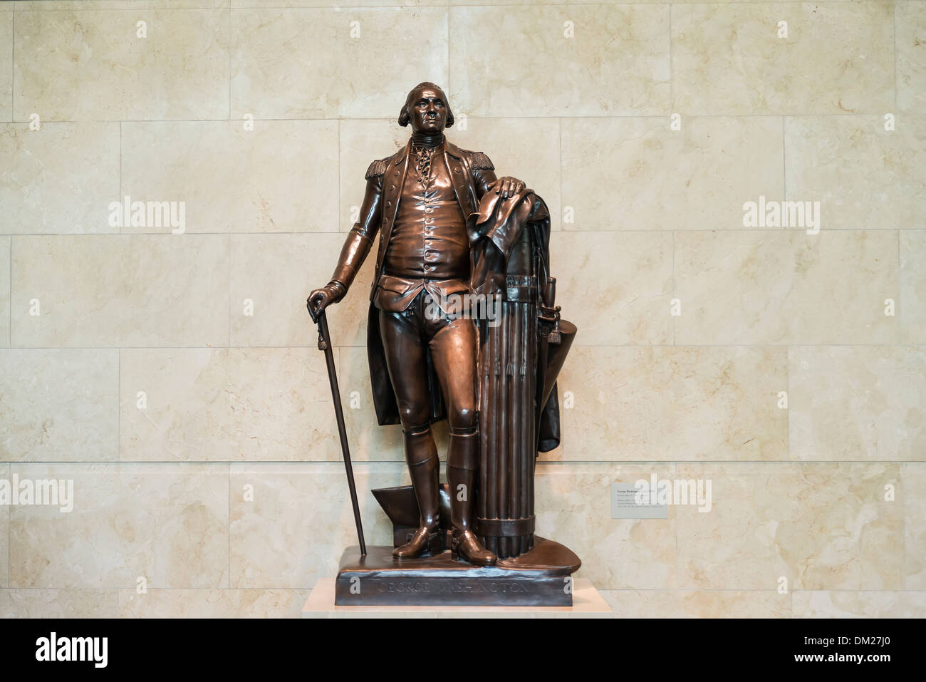 Bronze-Skulptur von George Washington am Besucherzentrum am Mt Vernon, Virginia, USA Stockfoto