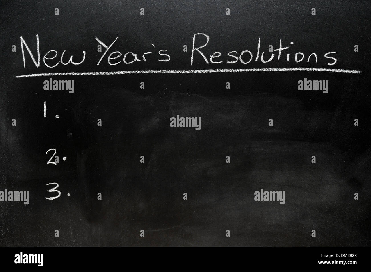 Nahaufnahme von einer Tafel mit New Years Resolution darauf mit Kreide geschrieben. Stockfoto