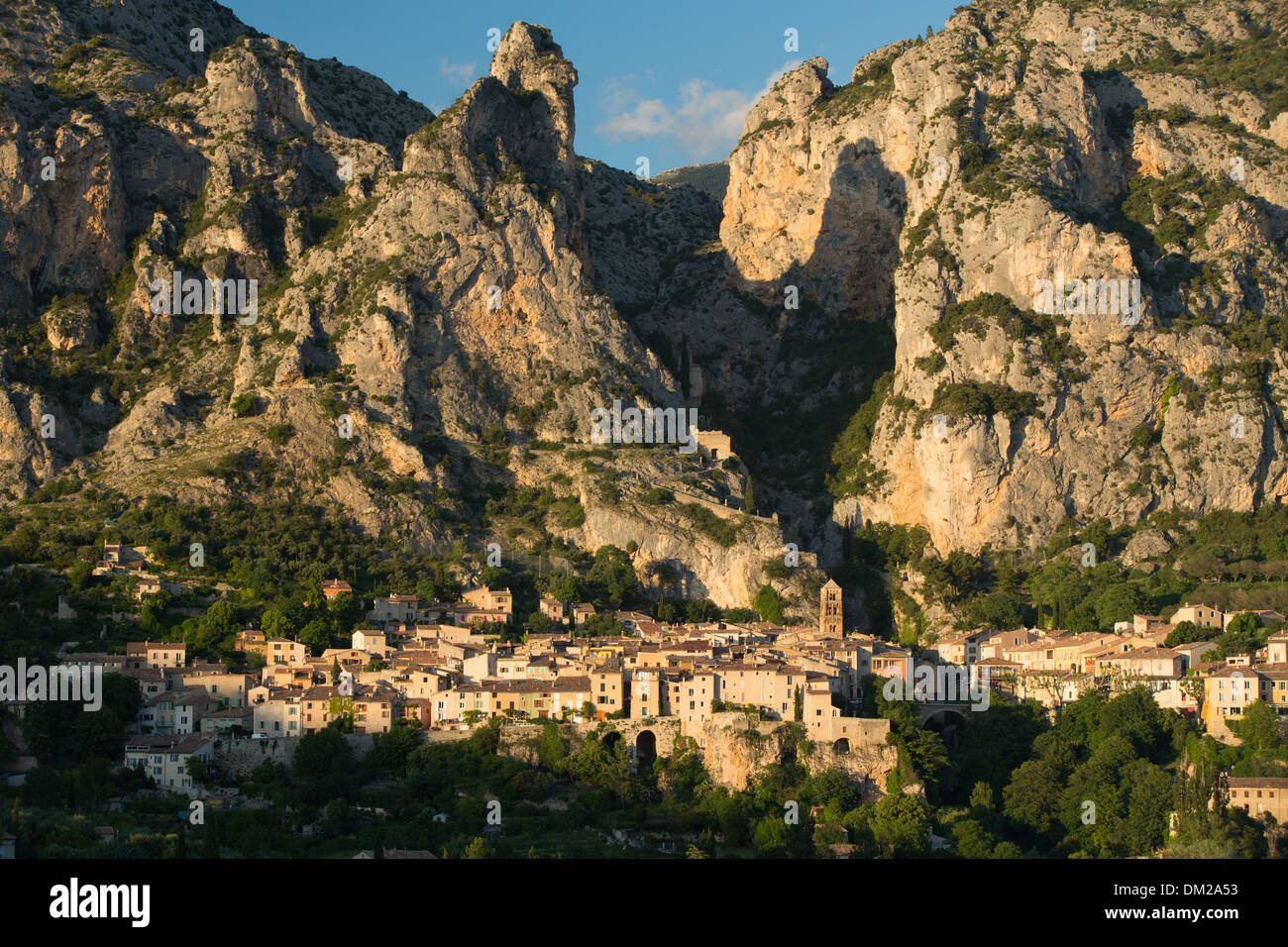 Moustiers-Sainte-Marie, Alpes-de-Haute-Provence, Frankreich Stockfoto
