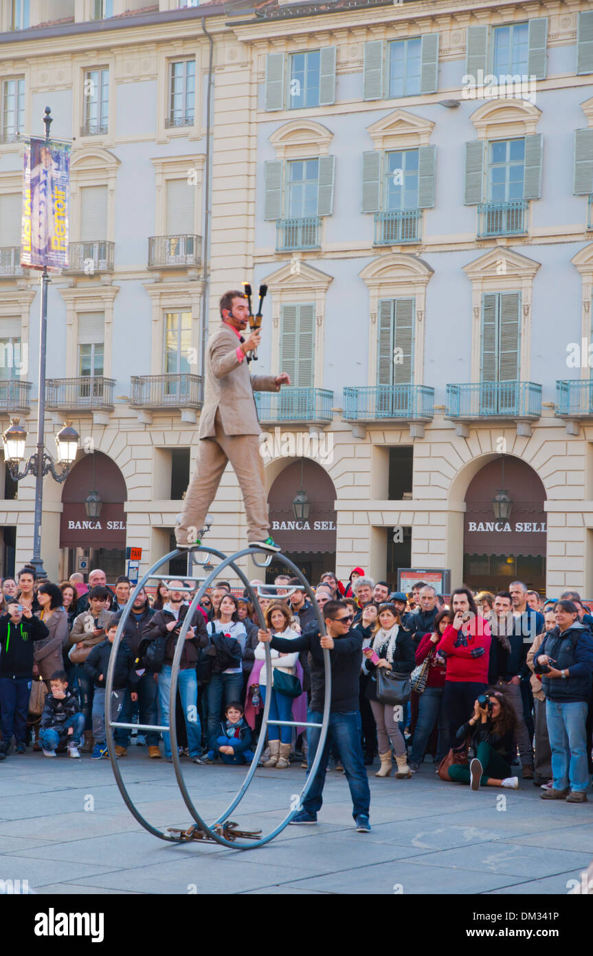 Straßenkünstler Piazza Castello Platz Turin Stadt Piedmont Region Nord Italien Mitteleuropa Stockfoto