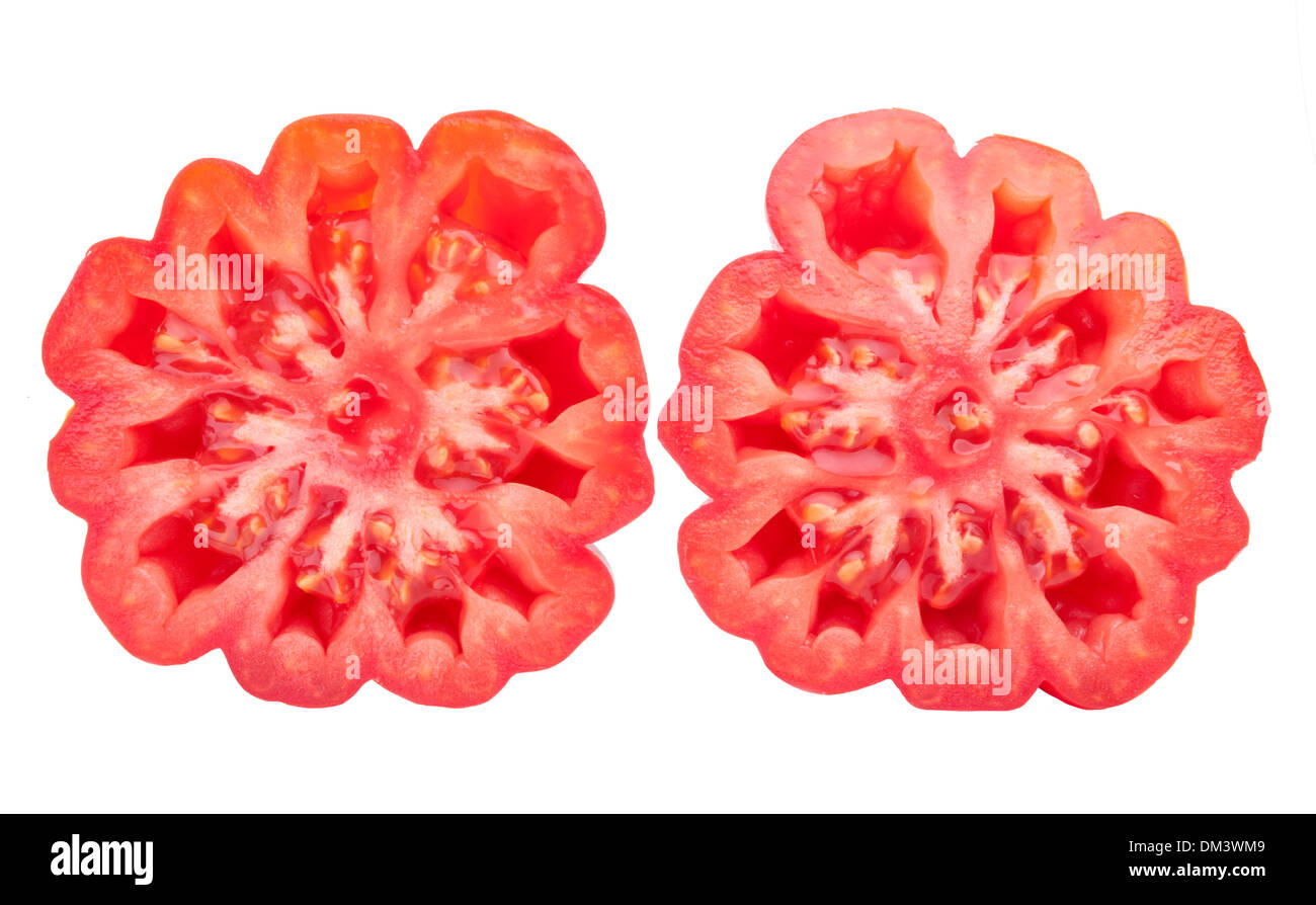 Tomatenscheiben isoliert auf weißem Hintergrund Stockfoto