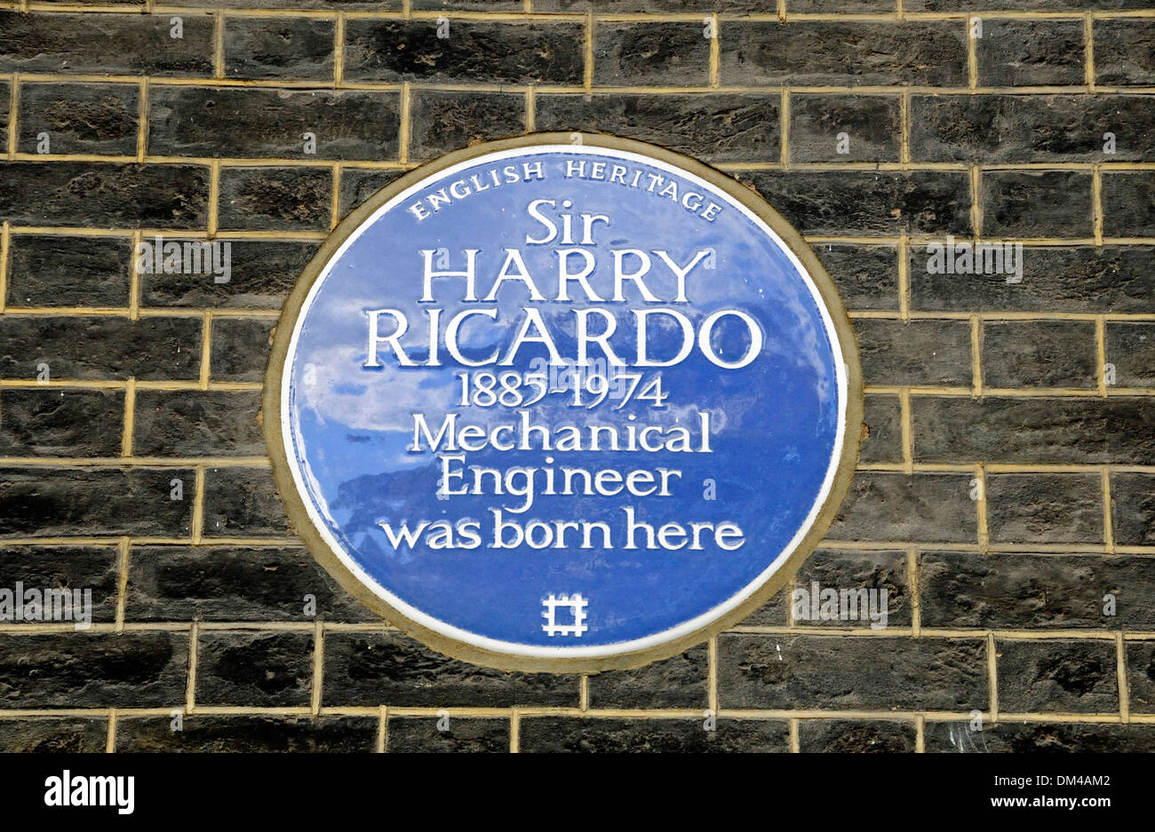 Blaue Plakette für Sir Harry Ricardo, Maschinenbauingenieur, Bedford Square, Bloomsbury London England UK Stockfoto