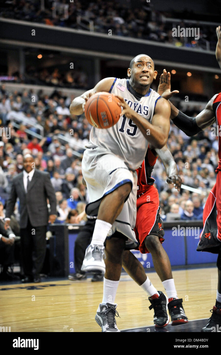 Washington D.C. Verizon Center. . Georgetown Austin Freeman (15) zu schützen, Spiel Action in Big East NCAA Matchup, Rutgers in Georgetown Hoyas Niederlage Rutgers 88-63. (Kredit-Bild: © Roland Pintilie/Southcreek Global/ZUMApress.com) Stockfoto