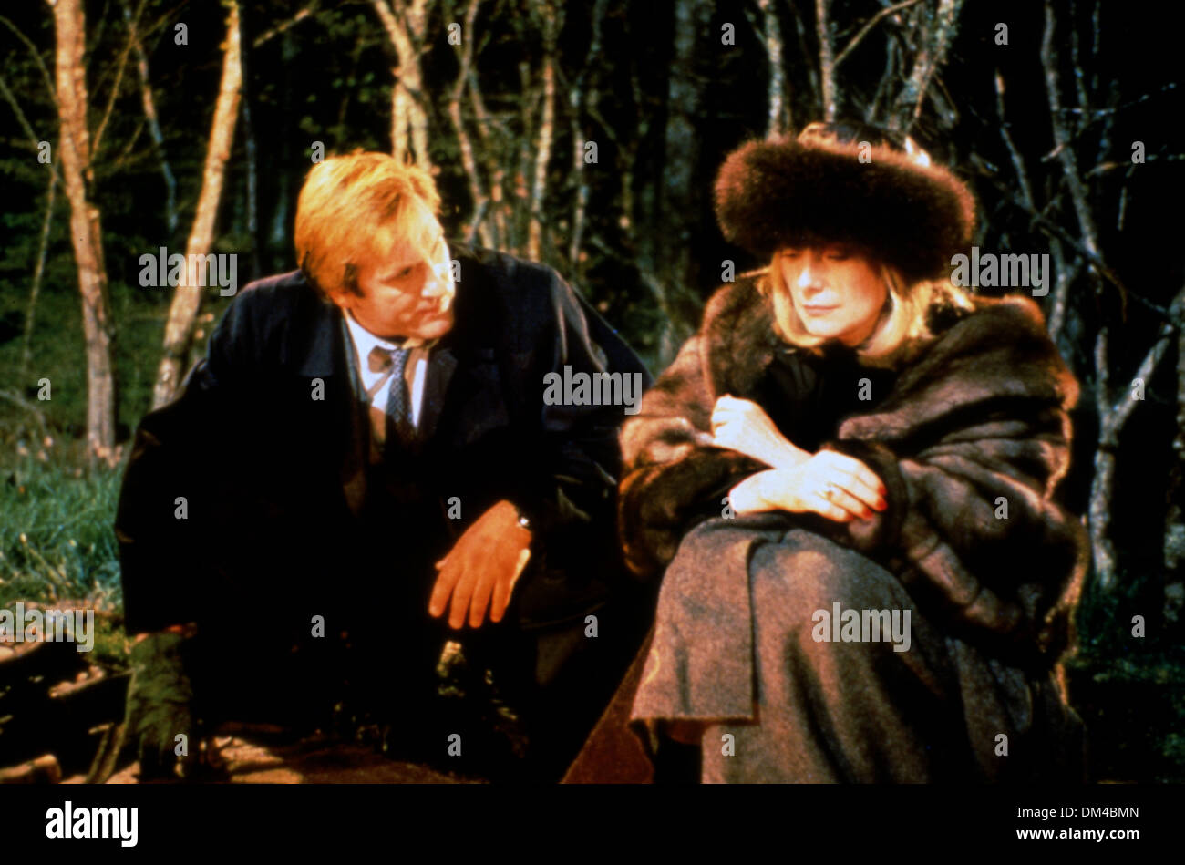 SELTSAMER ORT FÜR EINE BEGEGNUNG (1988) FREMDEN ORT ZU TREFFEN (ALT) DROLE D'ENDROIT POUR UNE RENCONTRE (ALT) GERARD DEPARDIEU Stockfoto