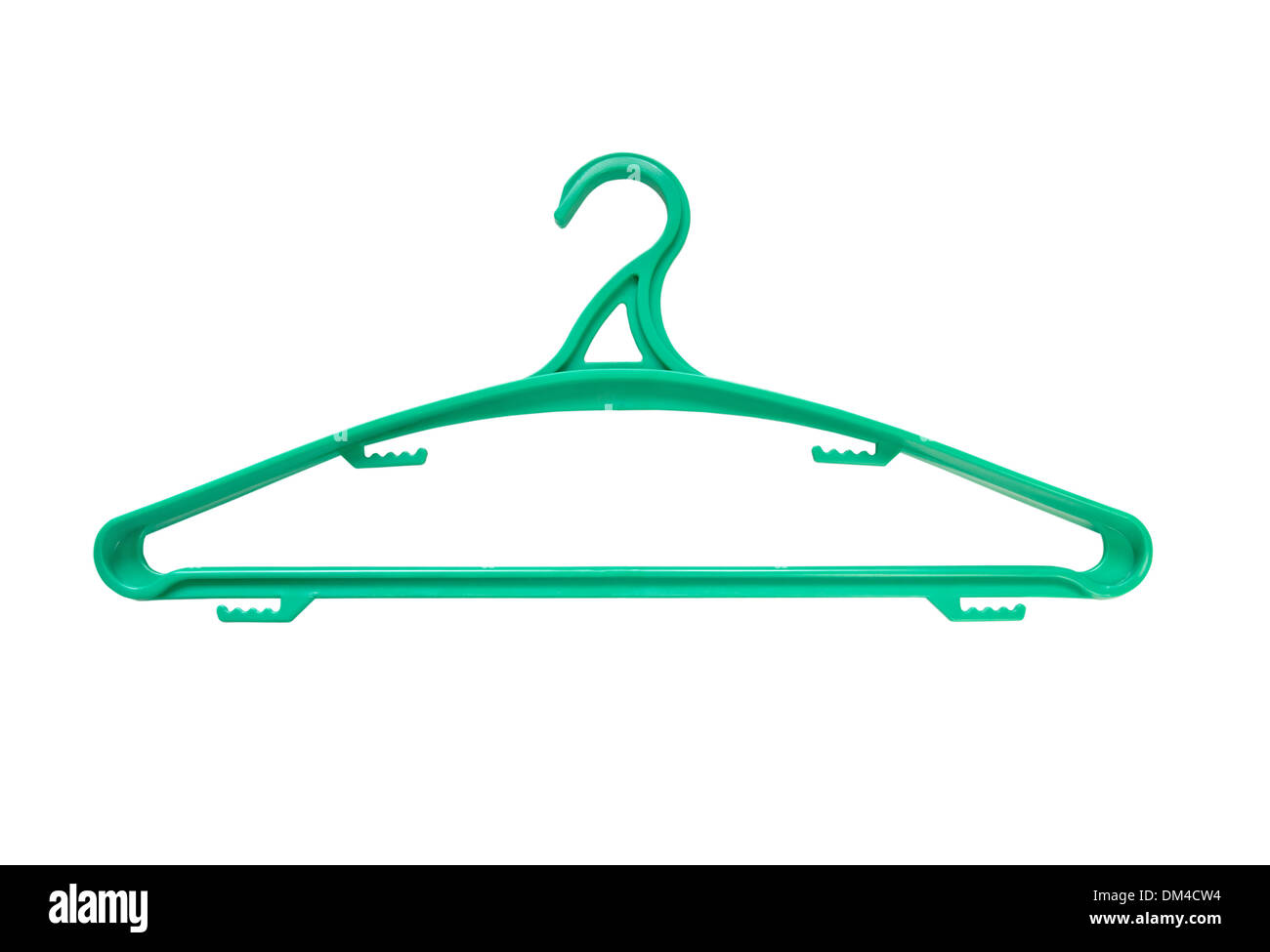 Grüne Aufhänger für Kleidung isoliert auf weißem Hintergrund Stockfoto